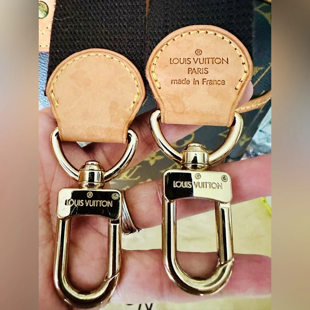 Louis Vuitton Monogram Alize 24h Travel Bag - Picture 11 of 16